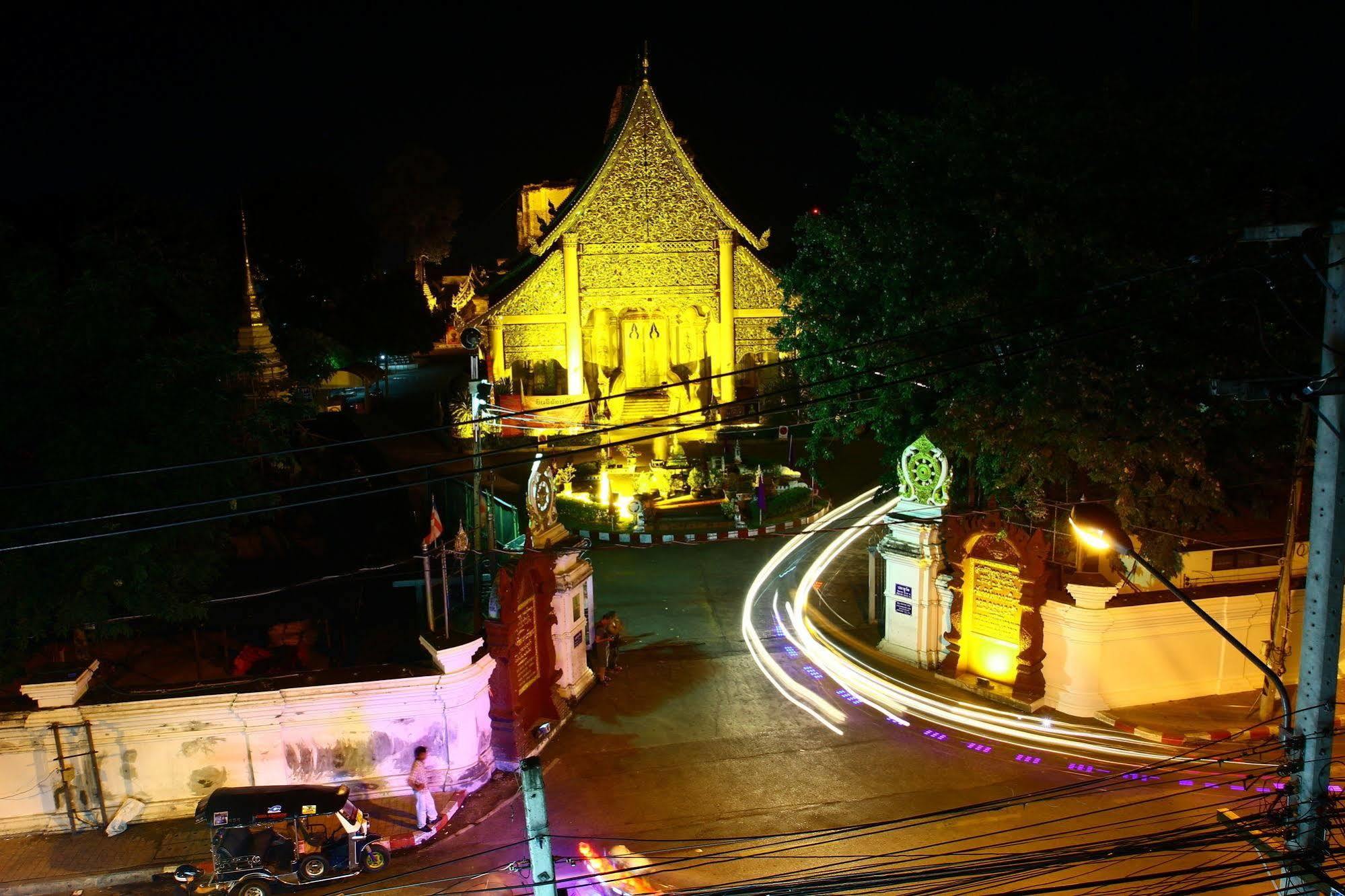 Phoothawee House Hotel Chiang Mai Luaran gambar