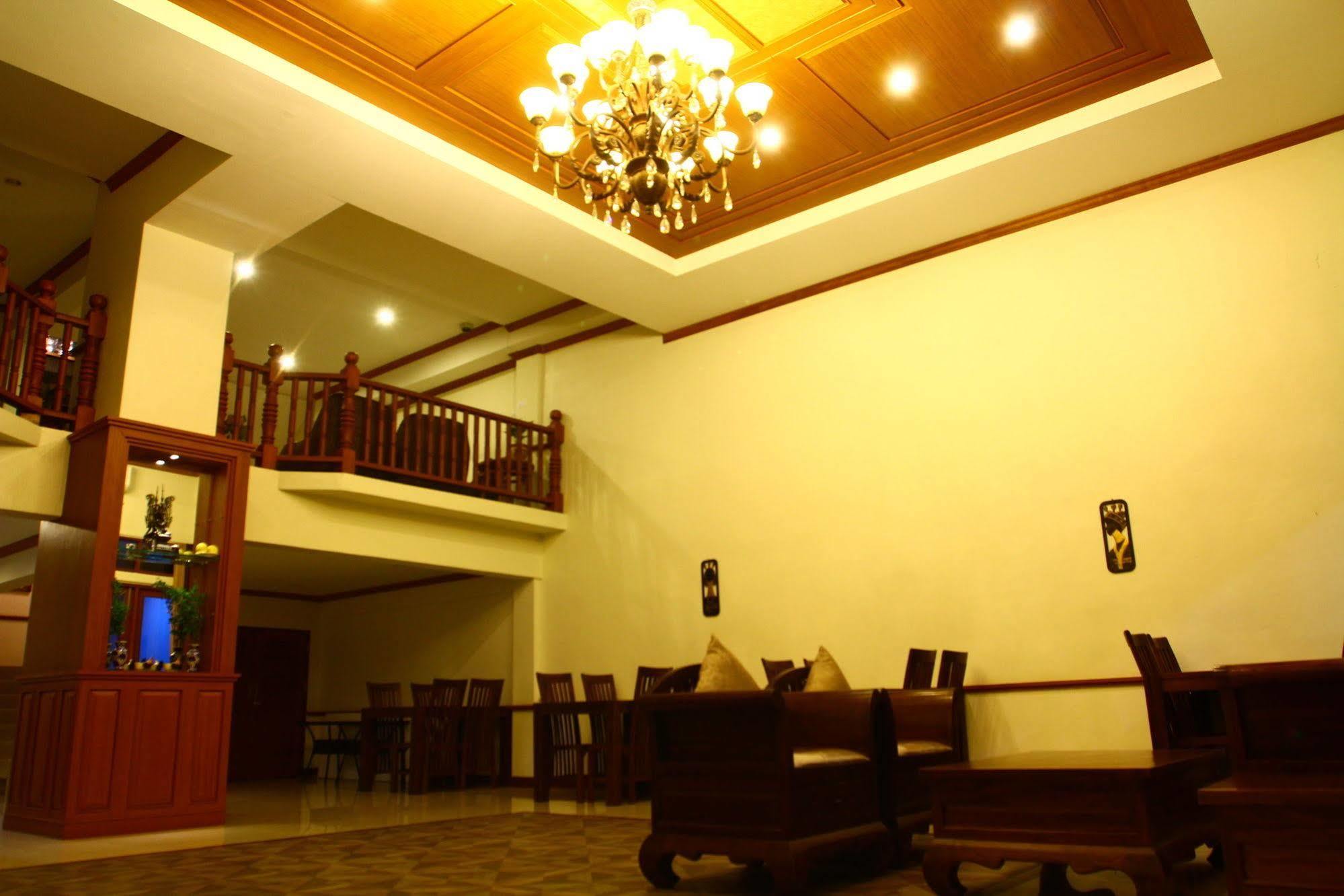 Phoothawee House Hotel Chiang Mai Luaran gambar