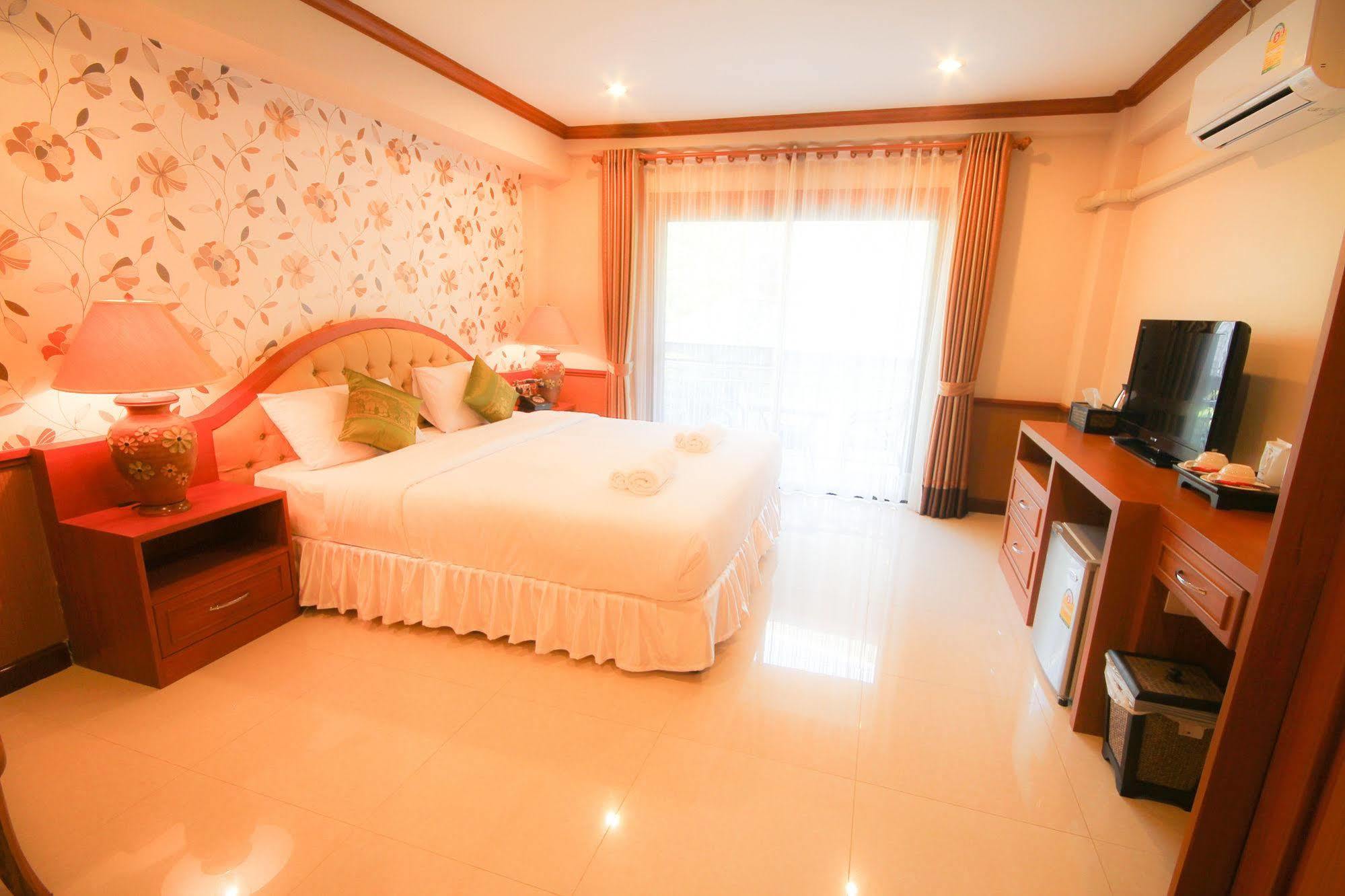 Phoothawee House Hotel Chiang Mai Luaran gambar